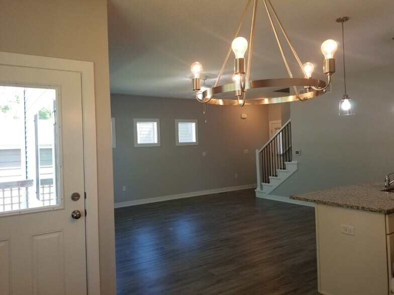 Building Photo - 1036 66th St