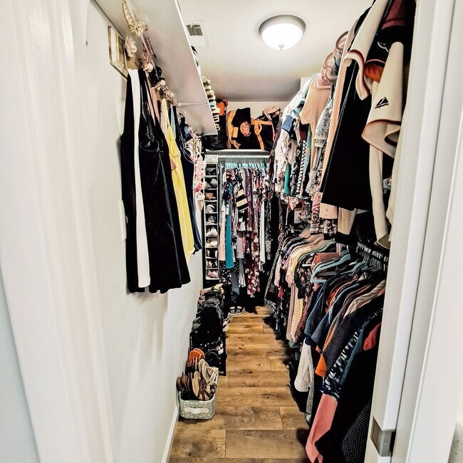 Building Photo - 3506 Lisa Ln