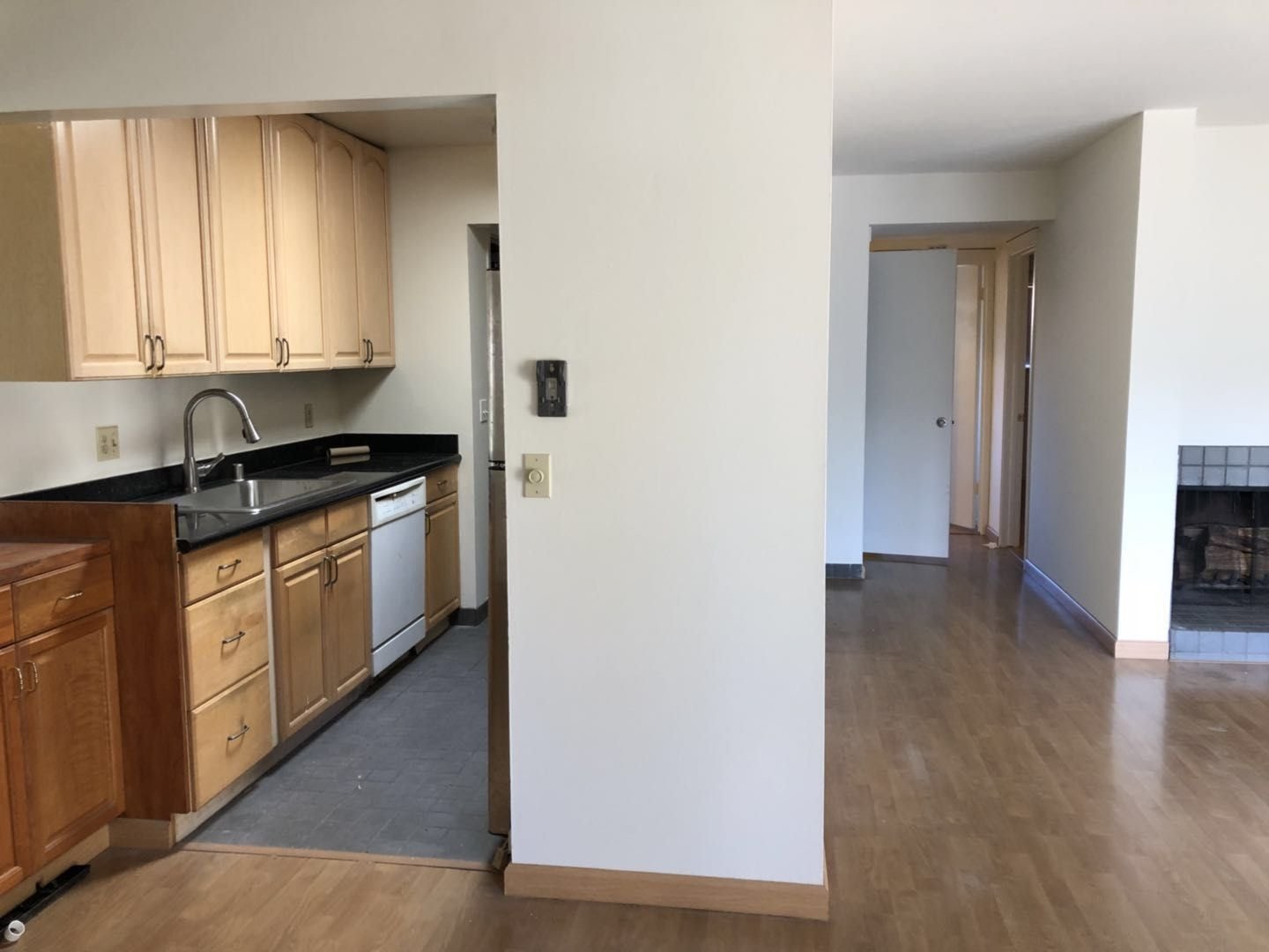 kitchen and living room - 500 W Middlefield Rd