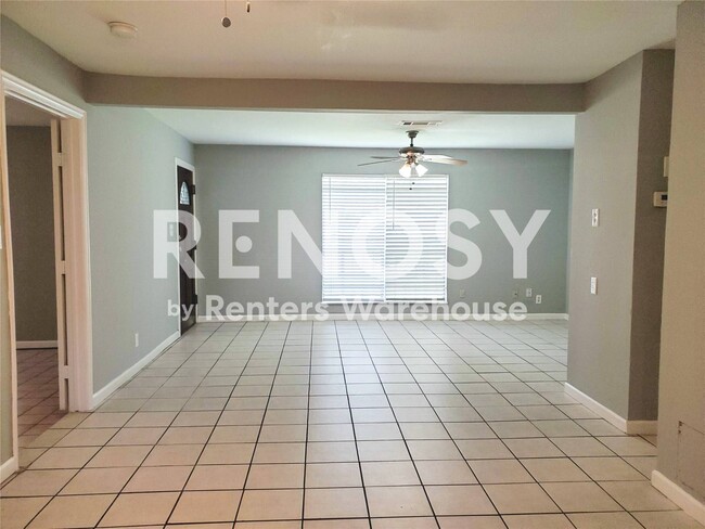 Building Photo - 3020 Sagebrush Dr