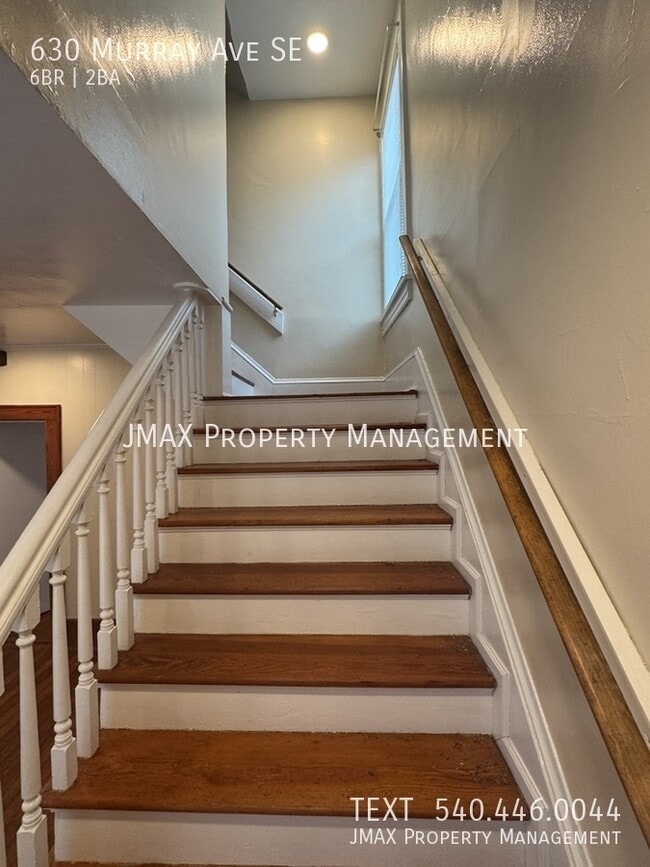 Building Photo - 630 Murray Ave SE