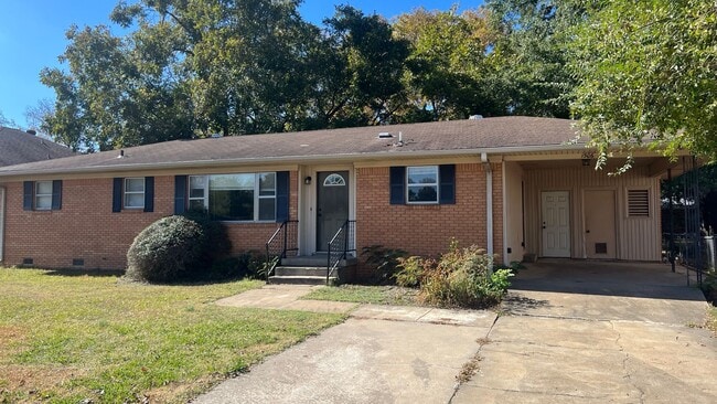 Primary Photo - 1506 S Detroit Ave