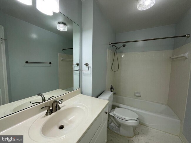 Building Photo - 6259 Traci Joyce Ln
