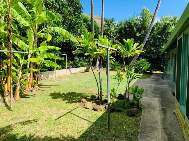 Building Photo - Breathtaking Ocean & Mokulua Island Views