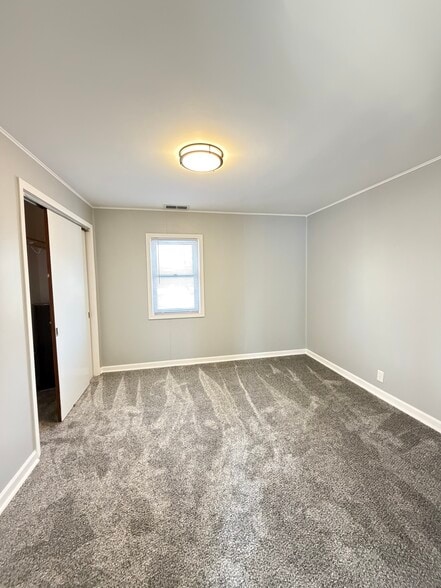 Building Photo - 2729 New Jersey St