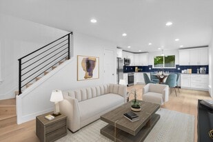 Building Photo - 14337 22nd Ave NE