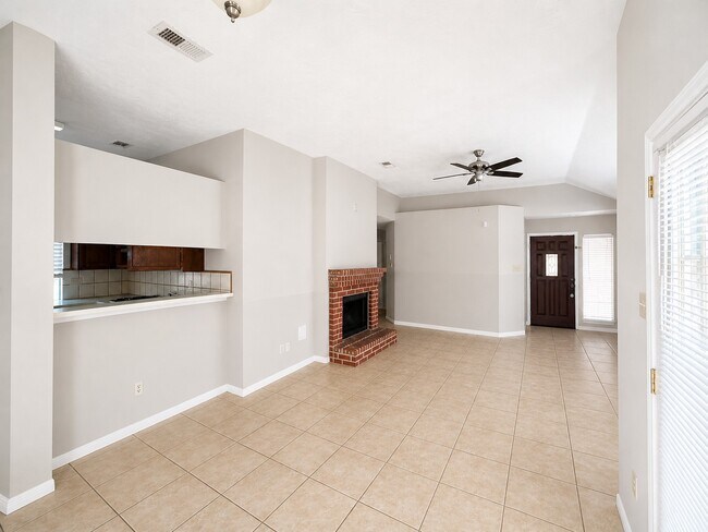 Building Photo - 7142 River Garden Dr