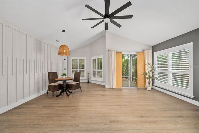 Building Photo - 9821 SW 34th Rd