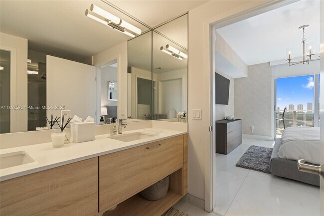Building Photo - 16385 Biscayne Blvd