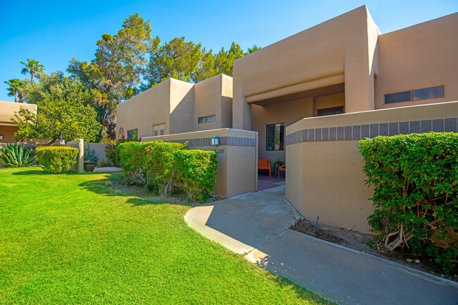 Building Photo - 67278 W Chimayo Dr