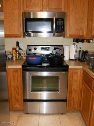 Building Photo - 1500 Calming Water Dr