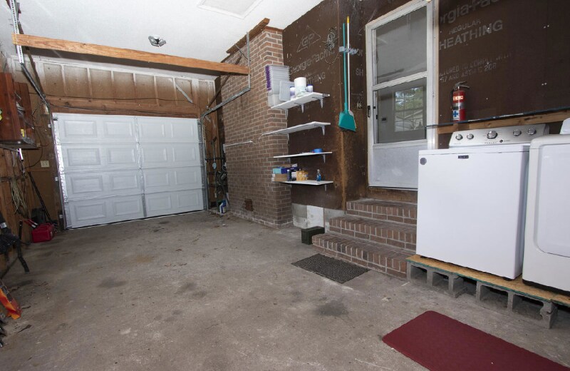Building Photo - 415 Bradford Dr
