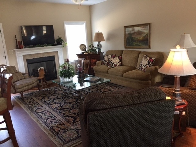 Building Photo - 5BR/ 4BA House in LC; Near Farragut, Tellico Village, & WindRiver. Country Setting