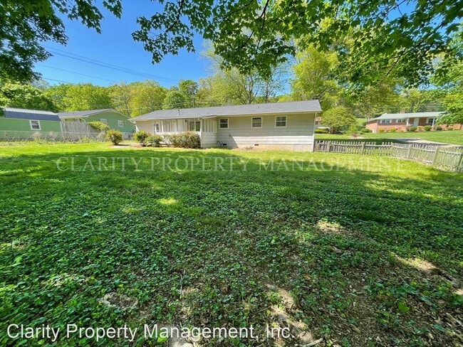 Building Photo - 3 br, 2 bath House - 917 Towanda Trail