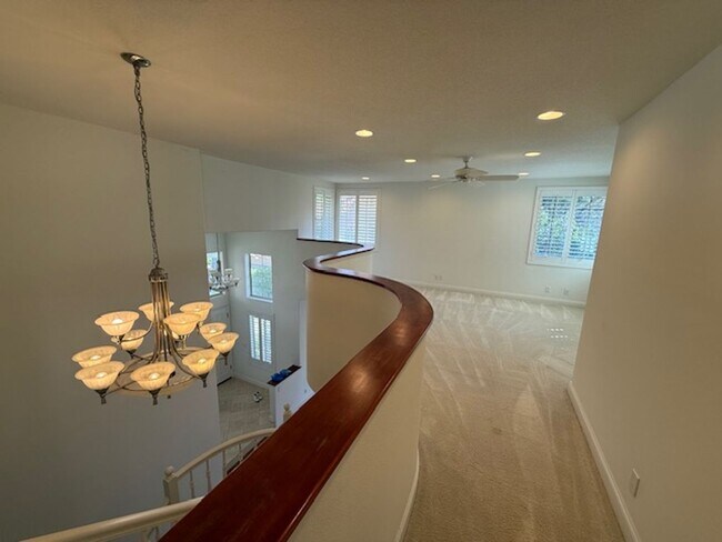 Building Photo - Over 3000 sq feet in Trabuco Canyon