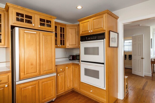Building Photo - 1304 Ocean