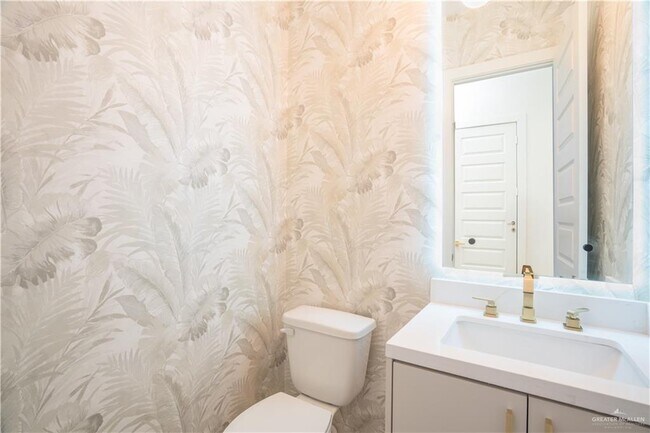 Building Photo - 36 Cottonwood St