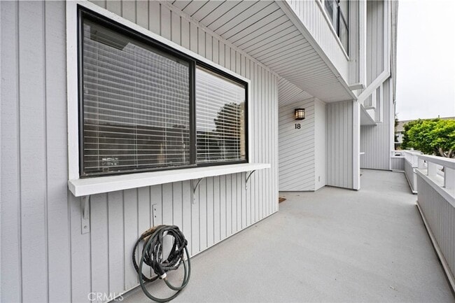 Building Photo - 18 Barlovento Ct