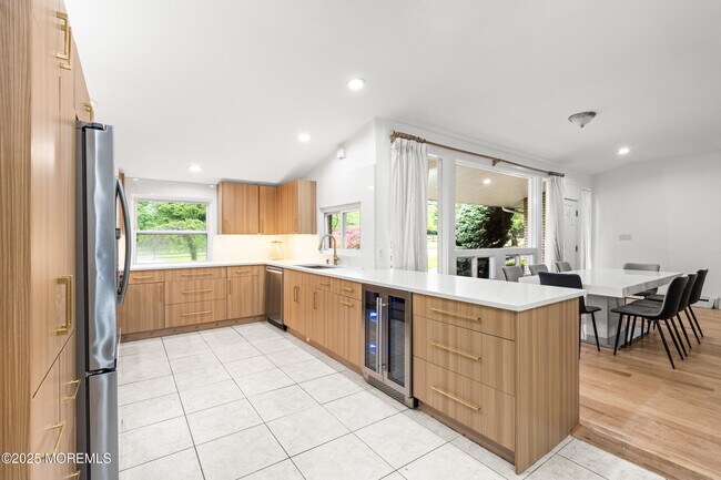 Building Photo - 606 Deal Rd