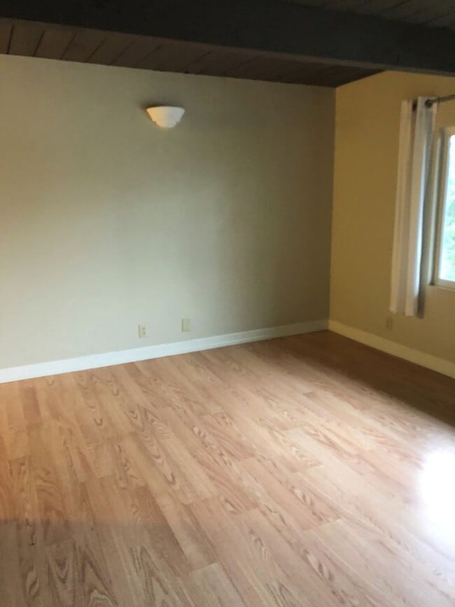 Building Photo - 3494on