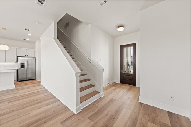 Building Photo - 6718 Abode Ave