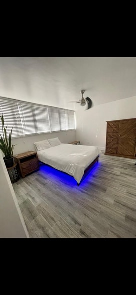 Building Photo - 1250 NW 122nd Ter