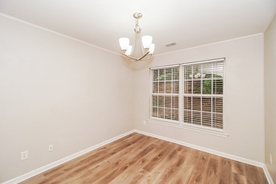 Building Photo - 7000 Indian Ridge Ln