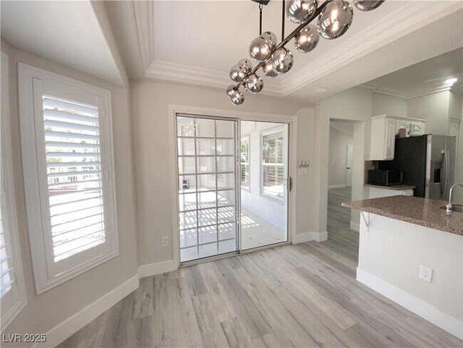 Building Photo - 10420 Villa Ridge Dr