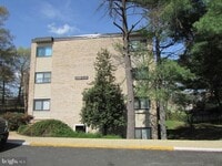 Building Photo - 6310 Hil-Mar Dr