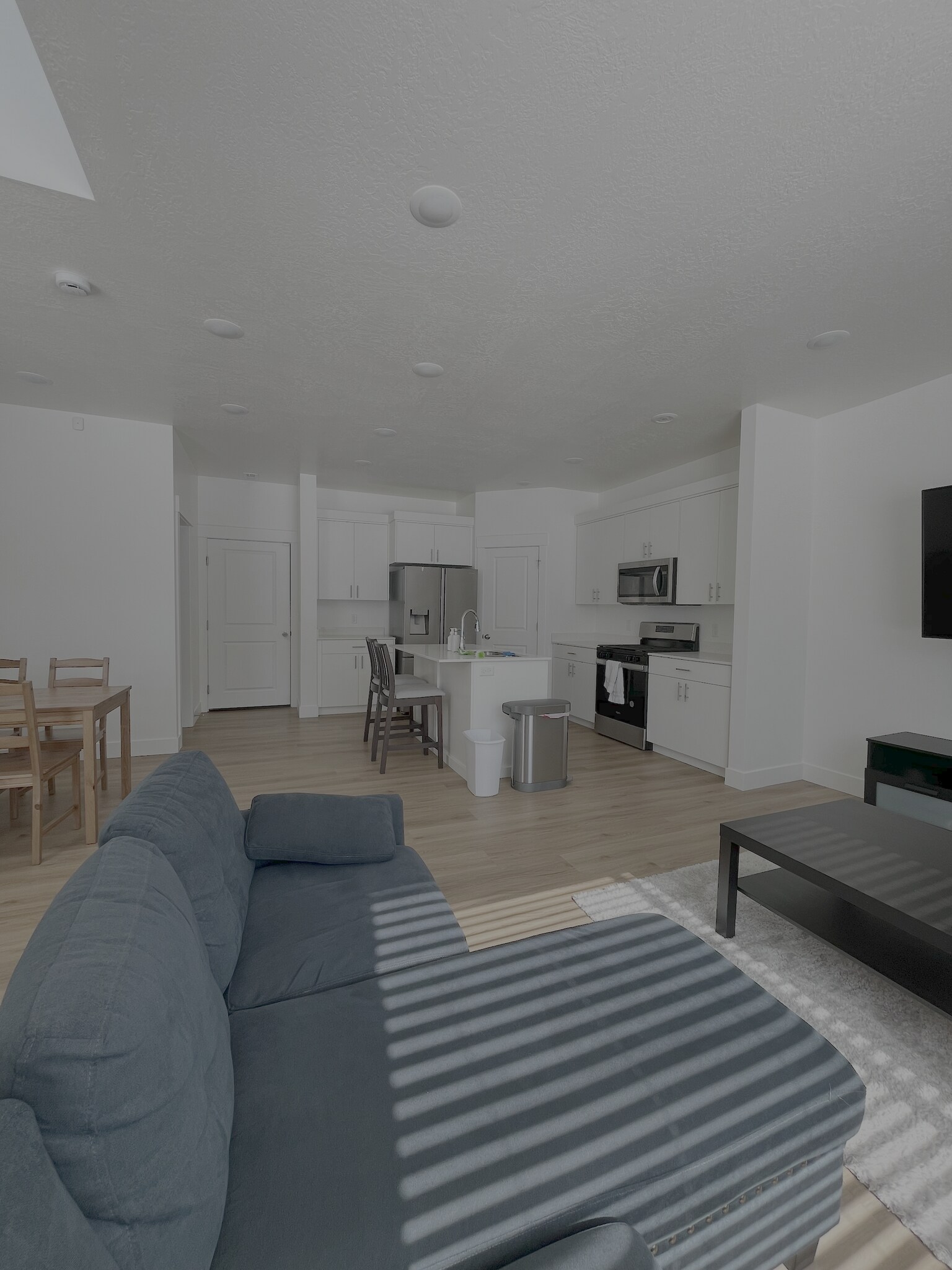 Building Photo - 460 E 25 N