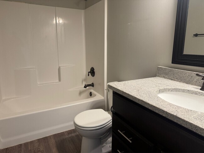 Building Photo - 5785 Crocker Ct