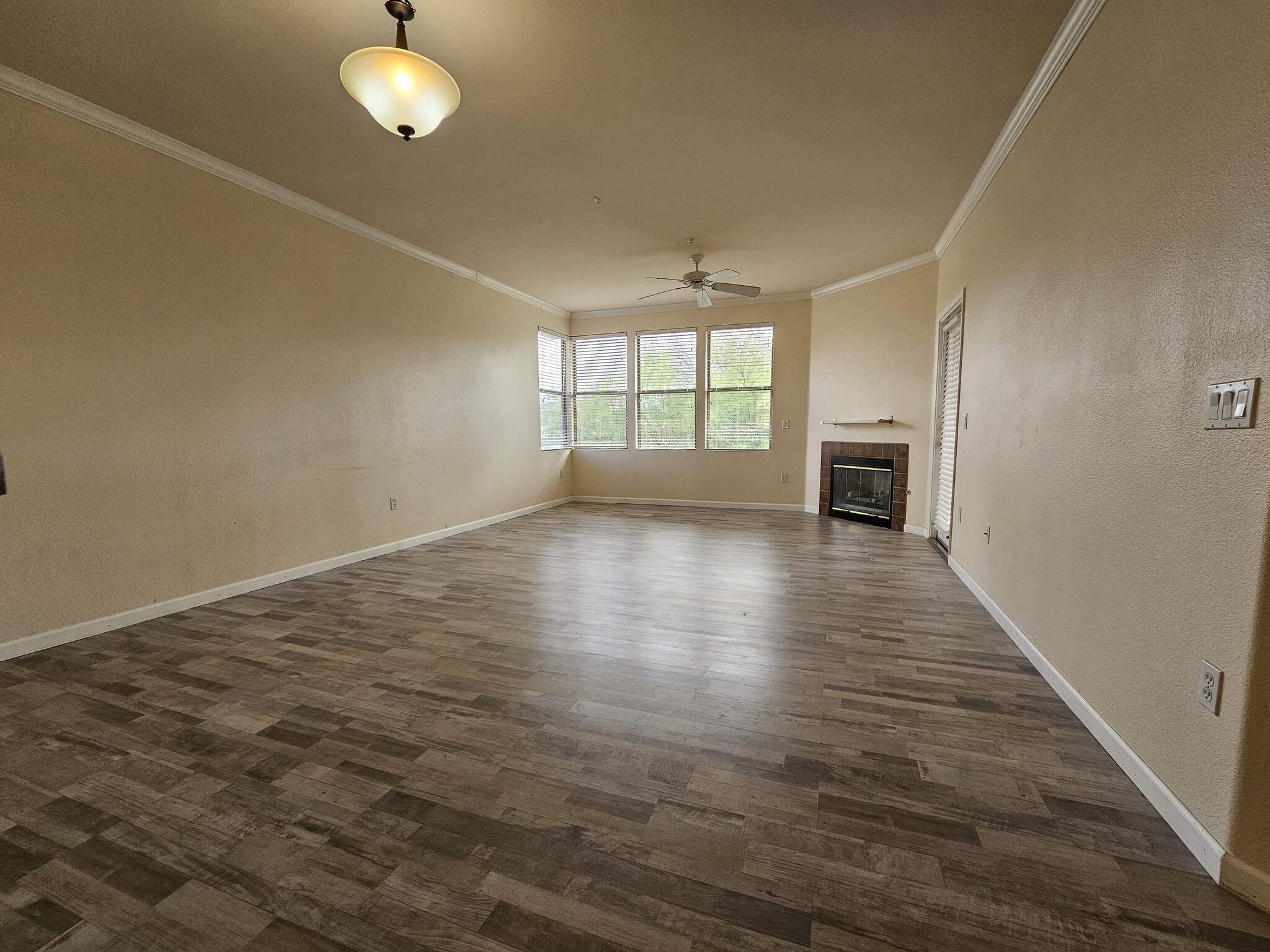 Living Room - 19777 N 76th St