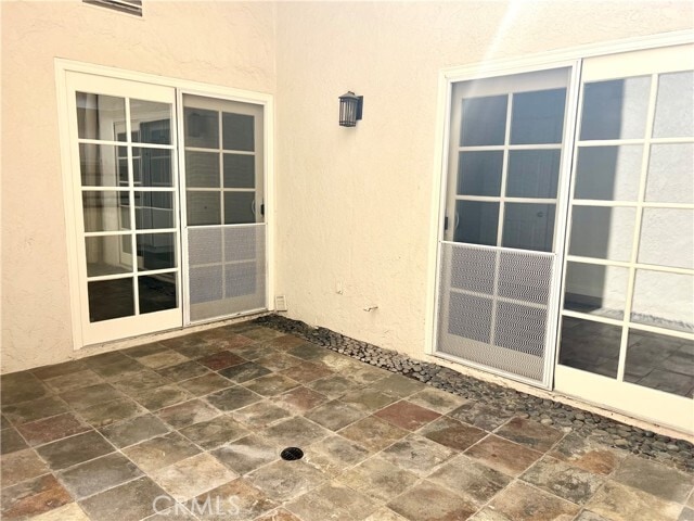 Building Photo - 27521 Nivelada