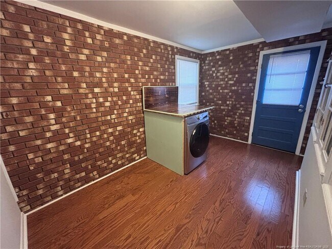 Building Photo - 5329 Hampton Rd