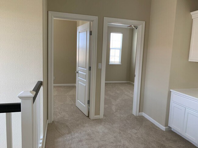 Building Photo - Stunning 4 bed/2.5 bath home in San Ramon
