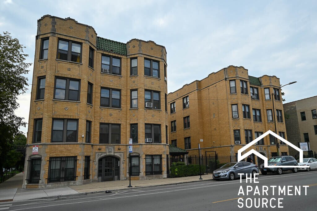Building Photo - 1522 N Kedzie Ave