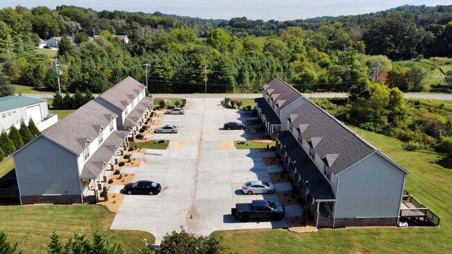 Primary Photo - Modern Home on Beals Chapel
