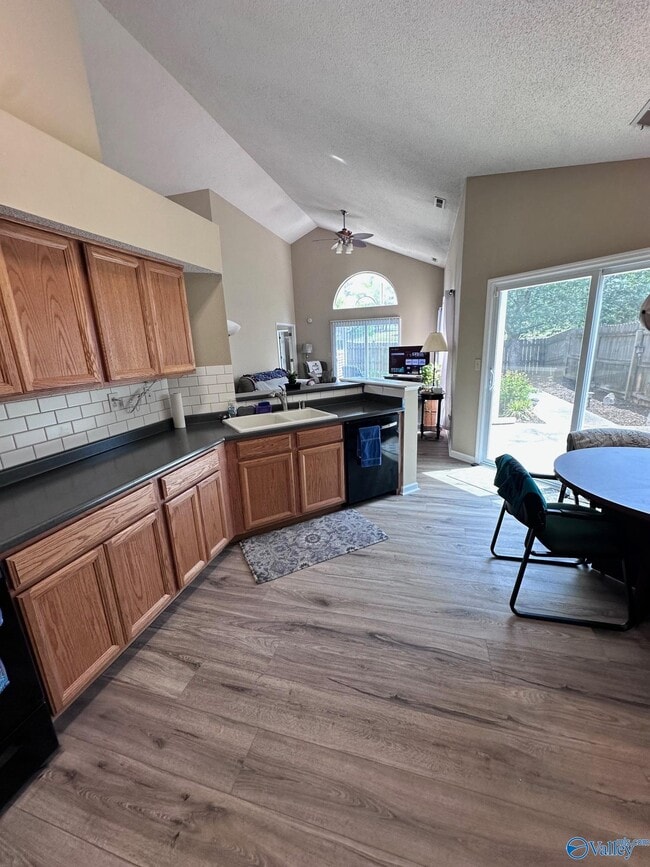 Building Photo - 200 Millstone Ln