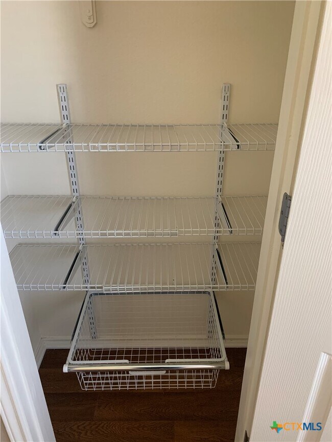 Building Photo - 1113 Branchwood Way