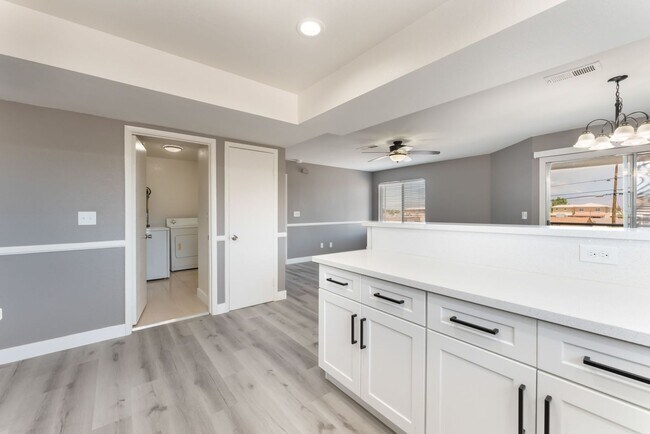 Building Photo - 5689 E Lake Mead Blvd