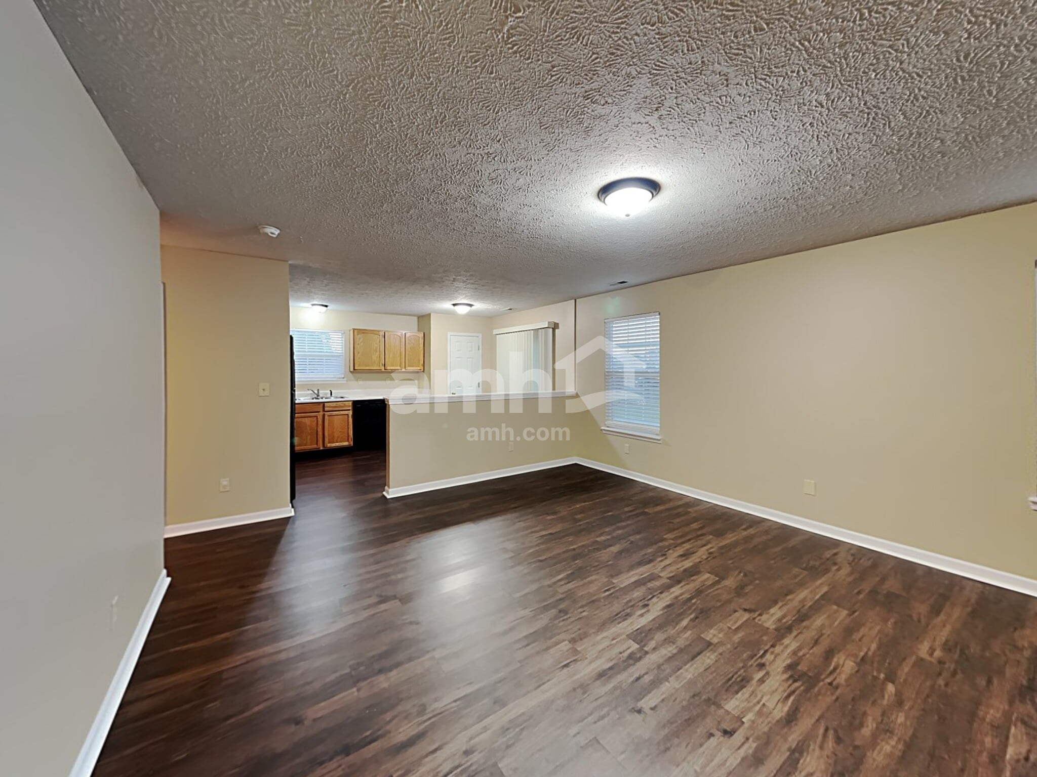 Building Photo - 894 Windsor Ln