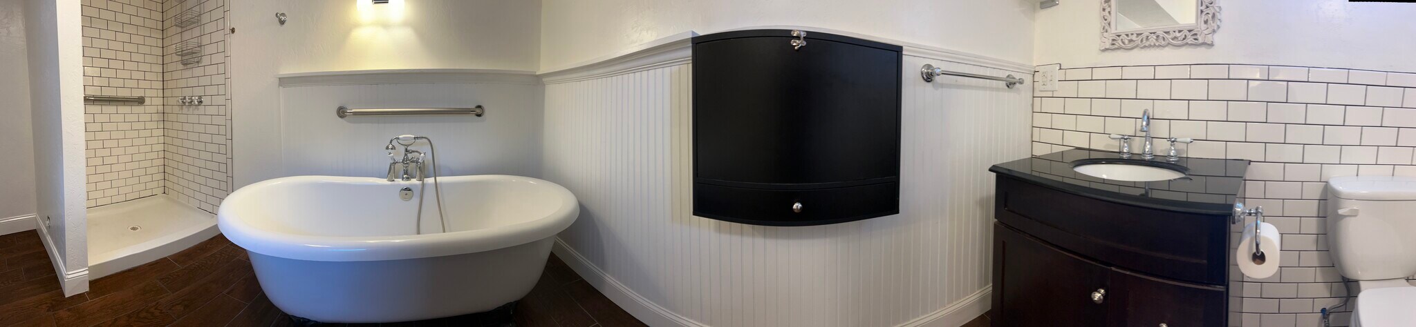 pano downstairs bathroom1 - 64 N 200 W