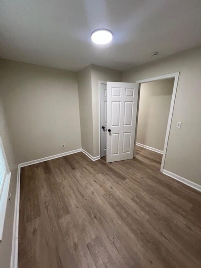 Building Photo - Charming, Fully Renovated 2-Bedroom in West Columbia
