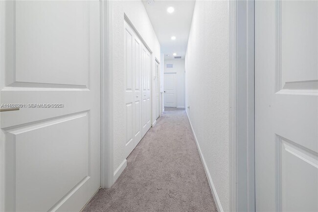 Building Photo - 28754 SW 134th Ct