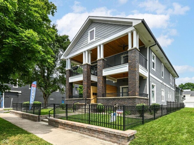 Building Photo - 2645 N College Ave