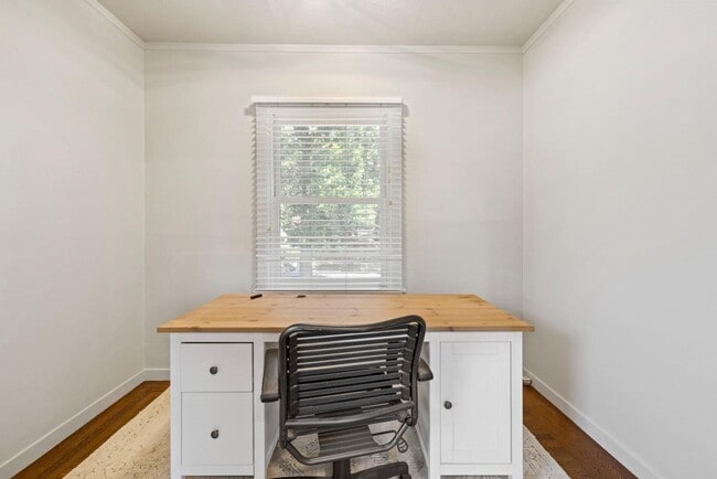 Building Photo - (POOL!) 3 bed/2 bath - 1935 Spanish Coloni...