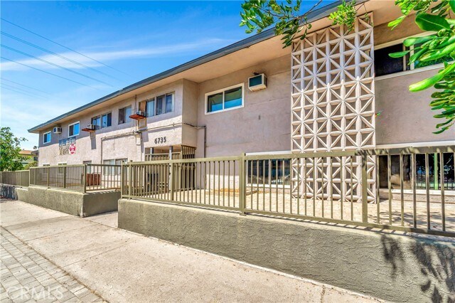 Building Photo - 6735 Elmer Ave