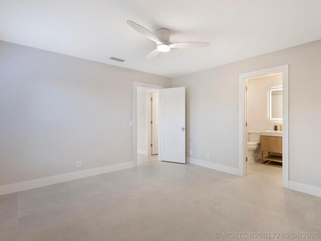 Building Photo - 7 Crossings Cir