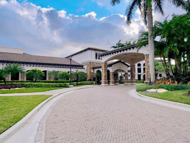 Building Photo - 8348 NW 127th Ln