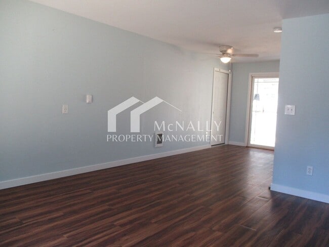 Building Photo - Charming 3-Bedroom Home in Steilacoom